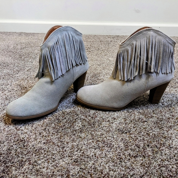 Light Grey Fringe Booties - Picture 7 of 9